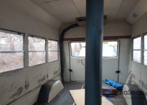 1987 GMC Rally Wagon / Van G3500 z USA, uszkodzony, nr VIN 1GDGG35K7H7508759